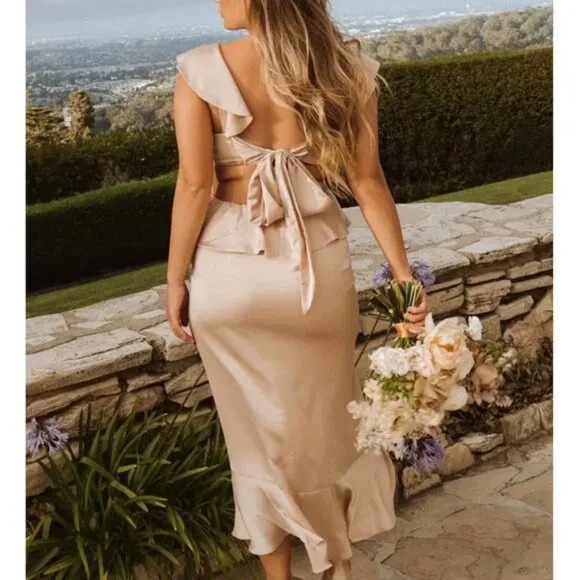 NWT Show me your Mumu Zoey Midi Dress in Champagne Luxe Satin Size L - Picture 3 of 7